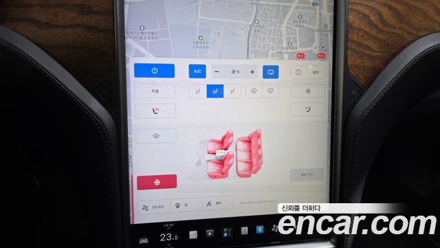 Tesla Model S 2020 — photo 24