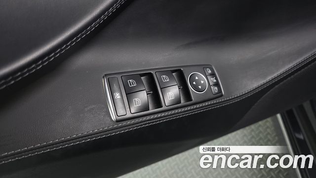 Tesla Model S 2020 — photo 33