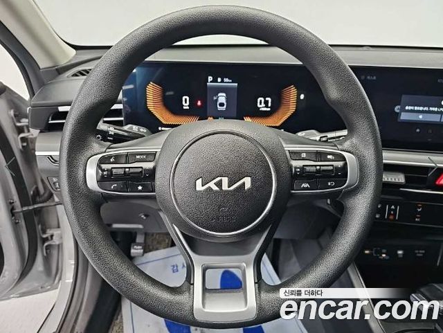 Kia K5 2024 — photo 9