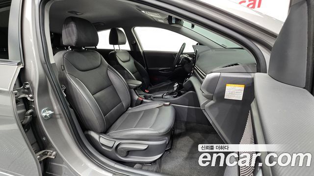 Hyundai Ioniq 2020 — photo 16