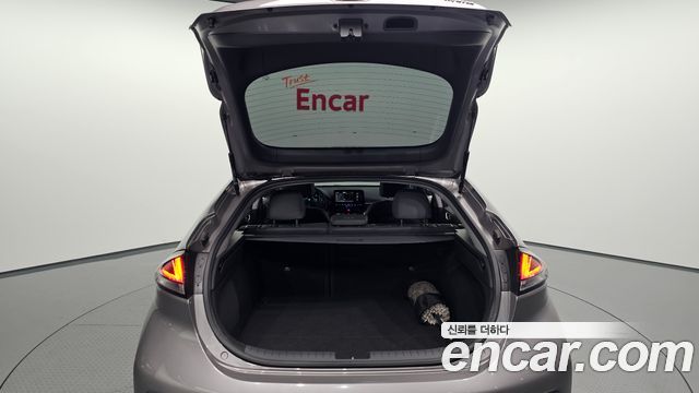 Hyundai Ioniq 2020 — photo 34