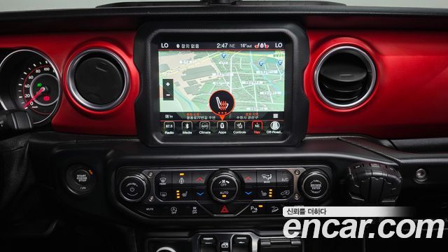 Jeep Wrangler 2019 — photo 14
