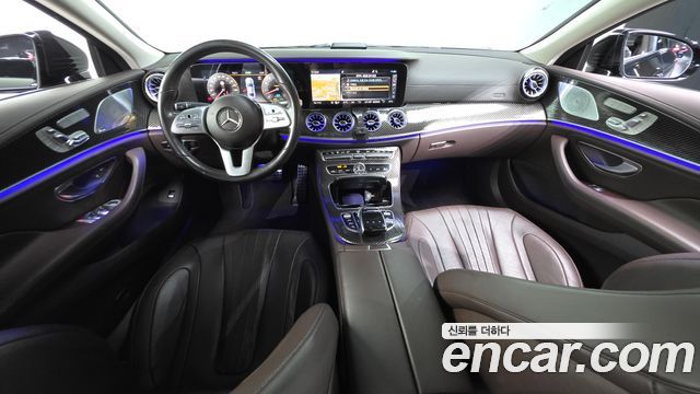Mercedes-Benz CLS-Class 2020 — photo 10