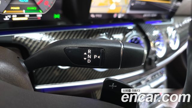 Mercedes-Benz CLS-Class 2020 — photo 12