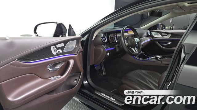 Mercedes-Benz CLS-Class 2020 — photo 13