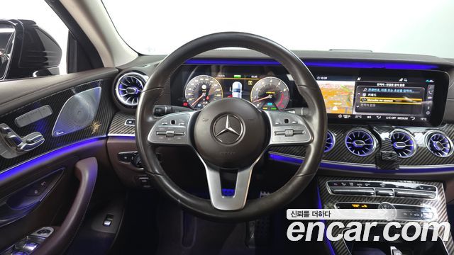 Mercedes-Benz CLS-Class 2020 — photo 19