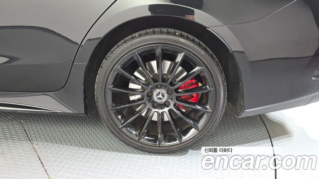 Mercedes-Benz CLS-Class 2020 — photo 7