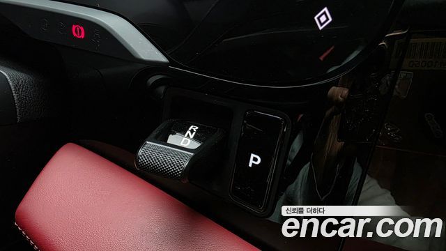 Porsche Taycan 2024 — photo 12