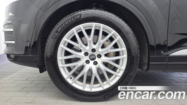 Audi Q7 2016 — photo 5