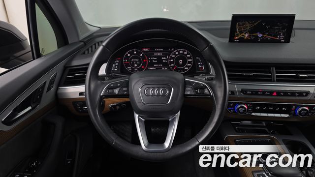 Audi Q7 2016 — photo 13