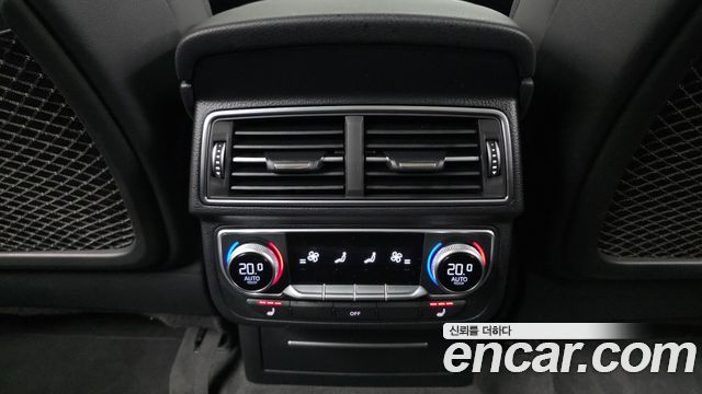 Audi Q7 2016 — photo 19
