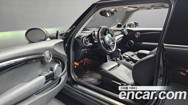 Mini Cooper 2016 — photo 10