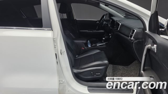 Kia Sportage 2022 — photo 11