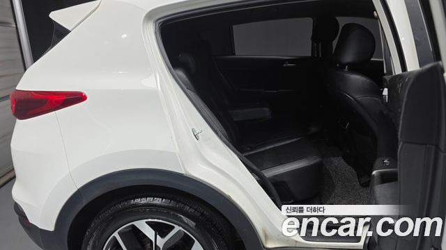 Kia Sportage 2022 — photo 12