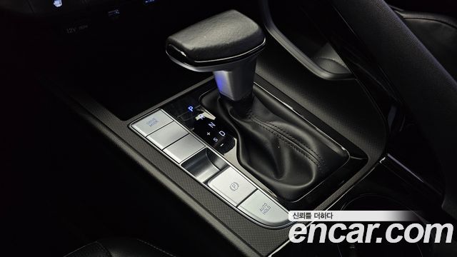 Hyundai AVANTE 2023 — photo 12