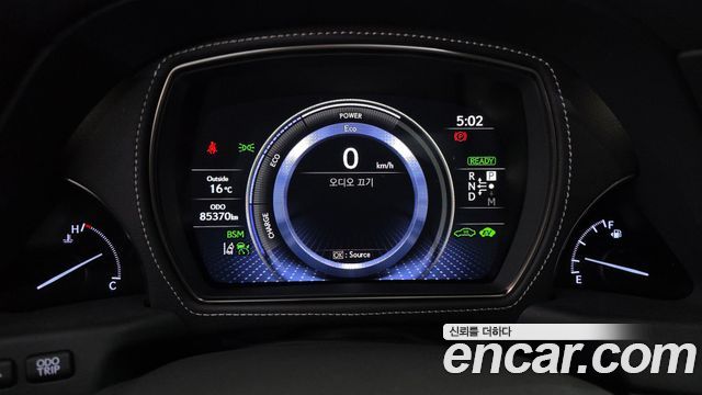 Lexus LS 2019 — photo 11
