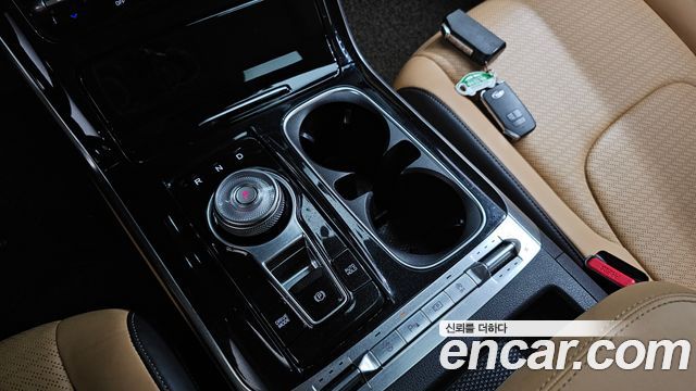 Kia Canival 2021 — photo 12