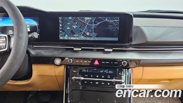 Kia Canival 2021 — photo 18
