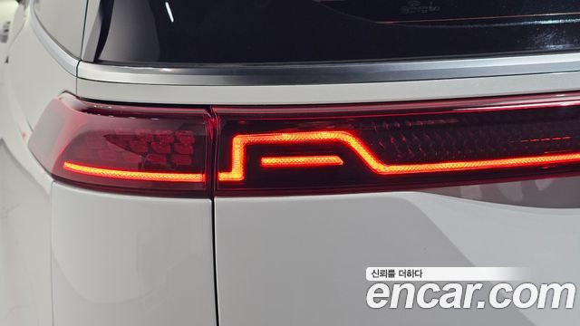 Kia Canival 2021 — photo 9
