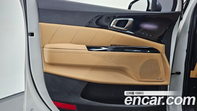 Kia Canival 2021 — photo 14