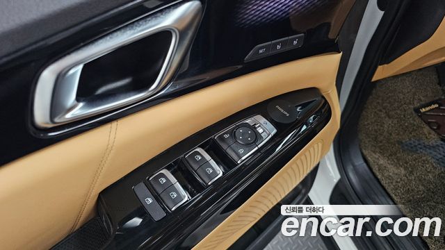 Kia Canival 2021 — photo 29