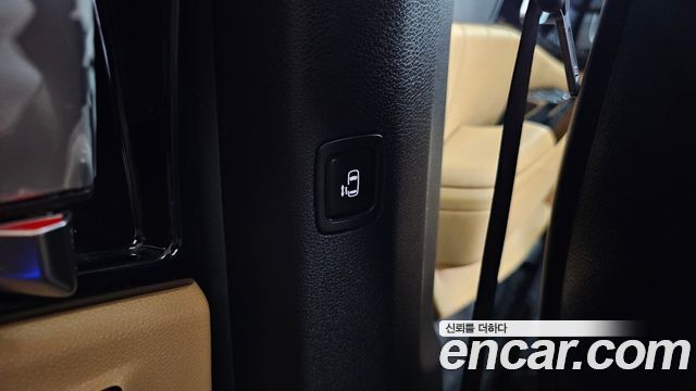 Kia Canival 2021 — photo 34