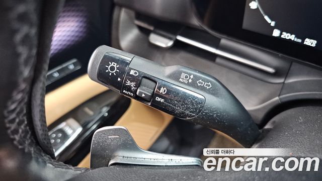 Kia Canival 2021 — photo 38