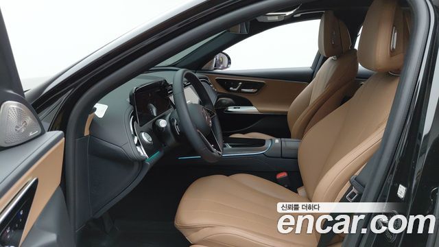 Mercedes-Benz E-Class 2024 — photo 8