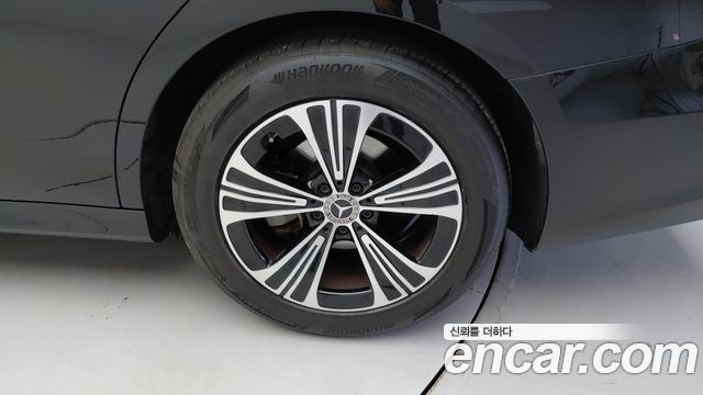Mercedes-Benz E-Class 2024 — photo 15