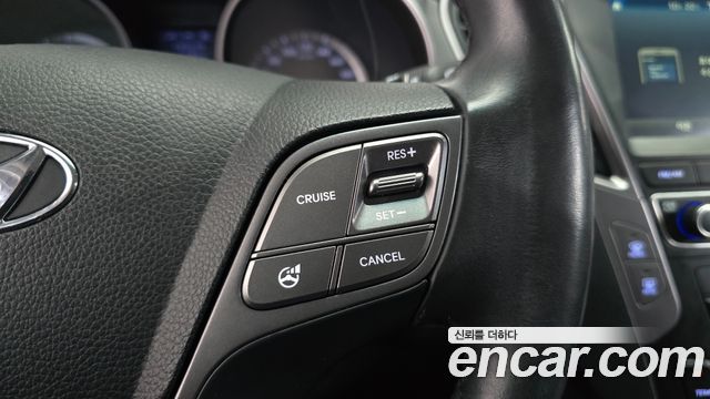 Hyundai Santafe 2015 — photo 16