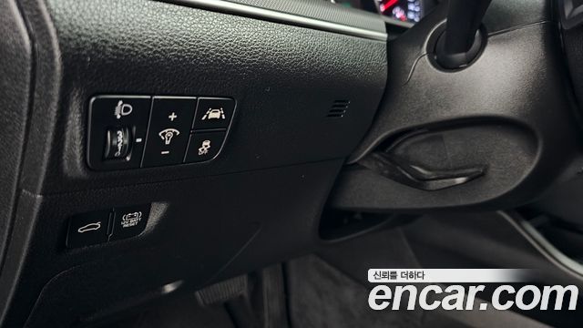 Kia K5 2023 — photo 19