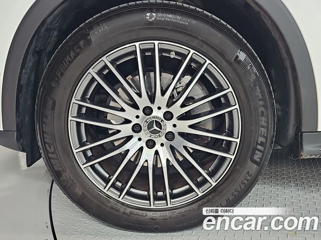 Mercedes-Benz GLC-Class 2025 — photo 5