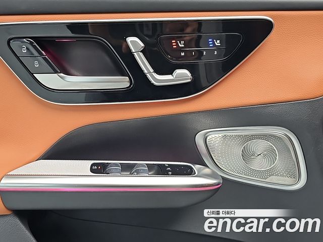 Mercedes-Benz GLC-Class 2025 — photo 18