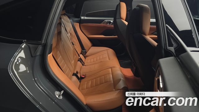 BMW i4 2024 — photo 11