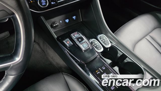 Hyundai Sonata 2020 — photo 12