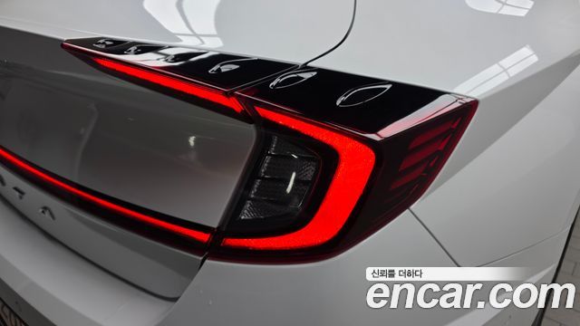 Hyundai Sonata 2020 — photo 9