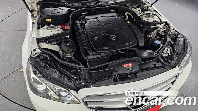 Mercedes-Benz E-Class 2016 — photo 6