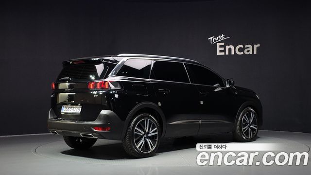 Peugeot 5008 2024 — photo 2