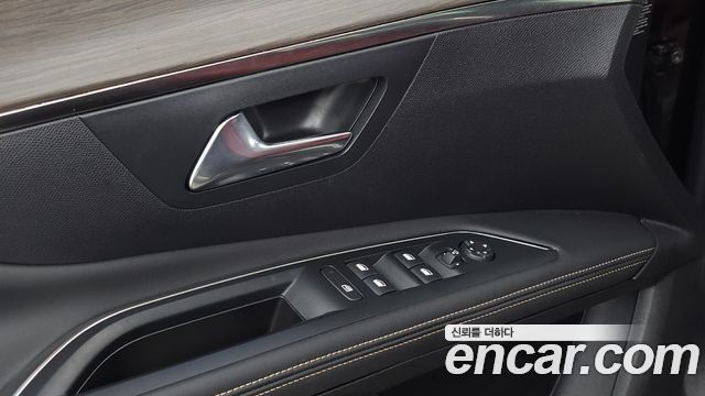Peugeot 5008 2024 — photo 19