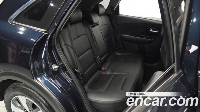 Kia Niro 2018 — photo 18