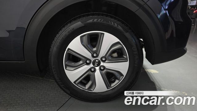 Kia Niro 2018 — photo 7