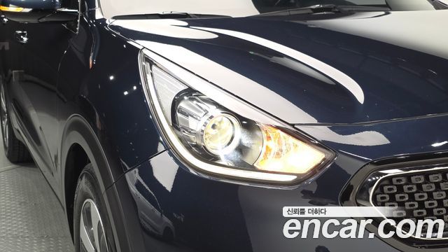 Kia Niro 2018 — photo 8