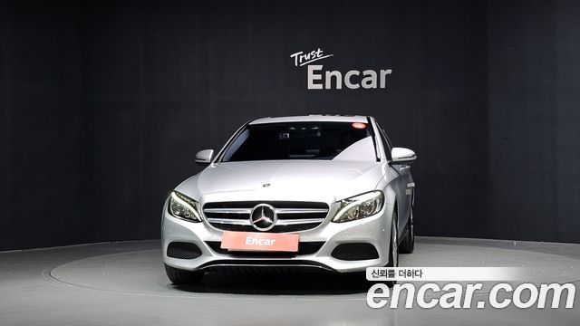 Mercedes-Benz C-Class 2018 — photo 3