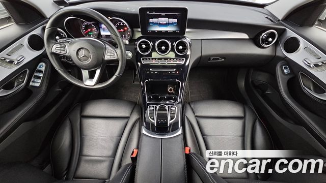 Mercedes-Benz C-Class 2018 — photo 7