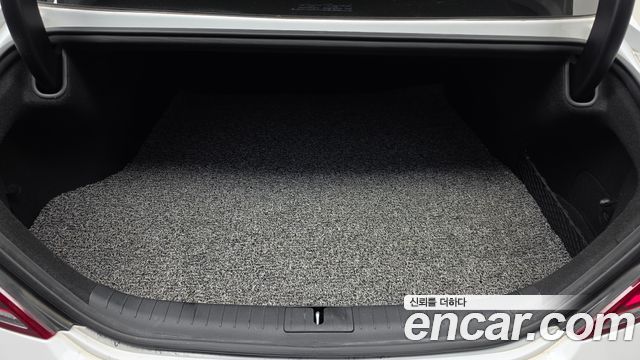 Genesis G70 2020 — photo 26