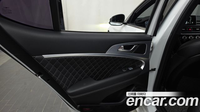 Genesis G70 2020 — photo 15