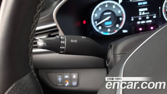 Genesis G70 2020 — photo 30