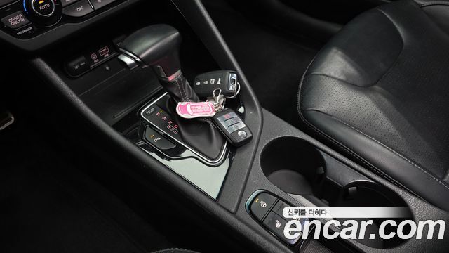 Kia Niro 2018 — photo 12