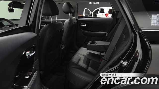 Kia Niro 2018 — photo 17