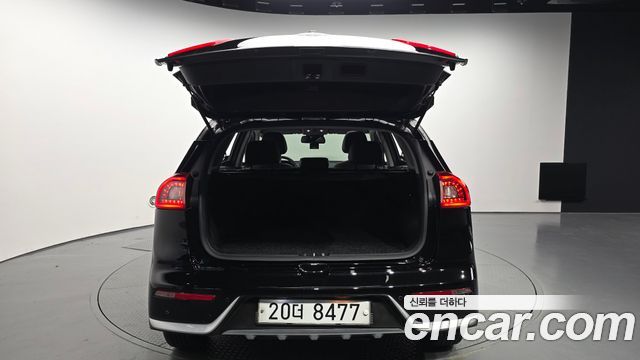 Kia Niro 2018 — photo 26